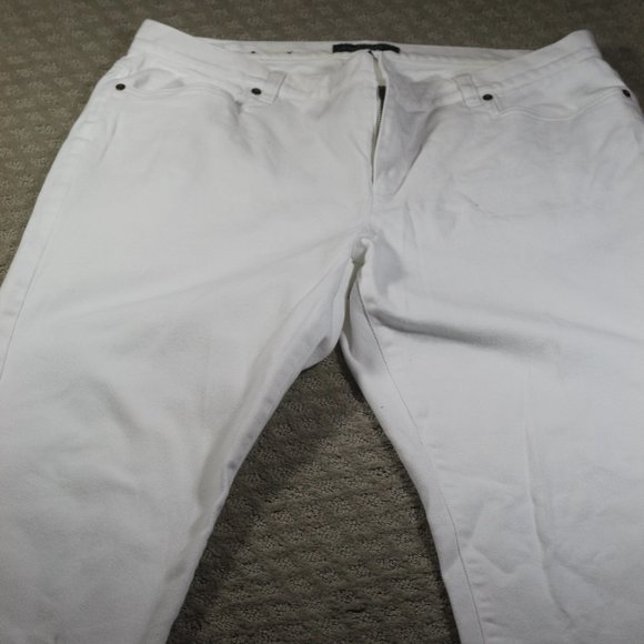 LRL Size 14W Classic Mid Rise Midcalf White Jeans - Picture 1 of 4